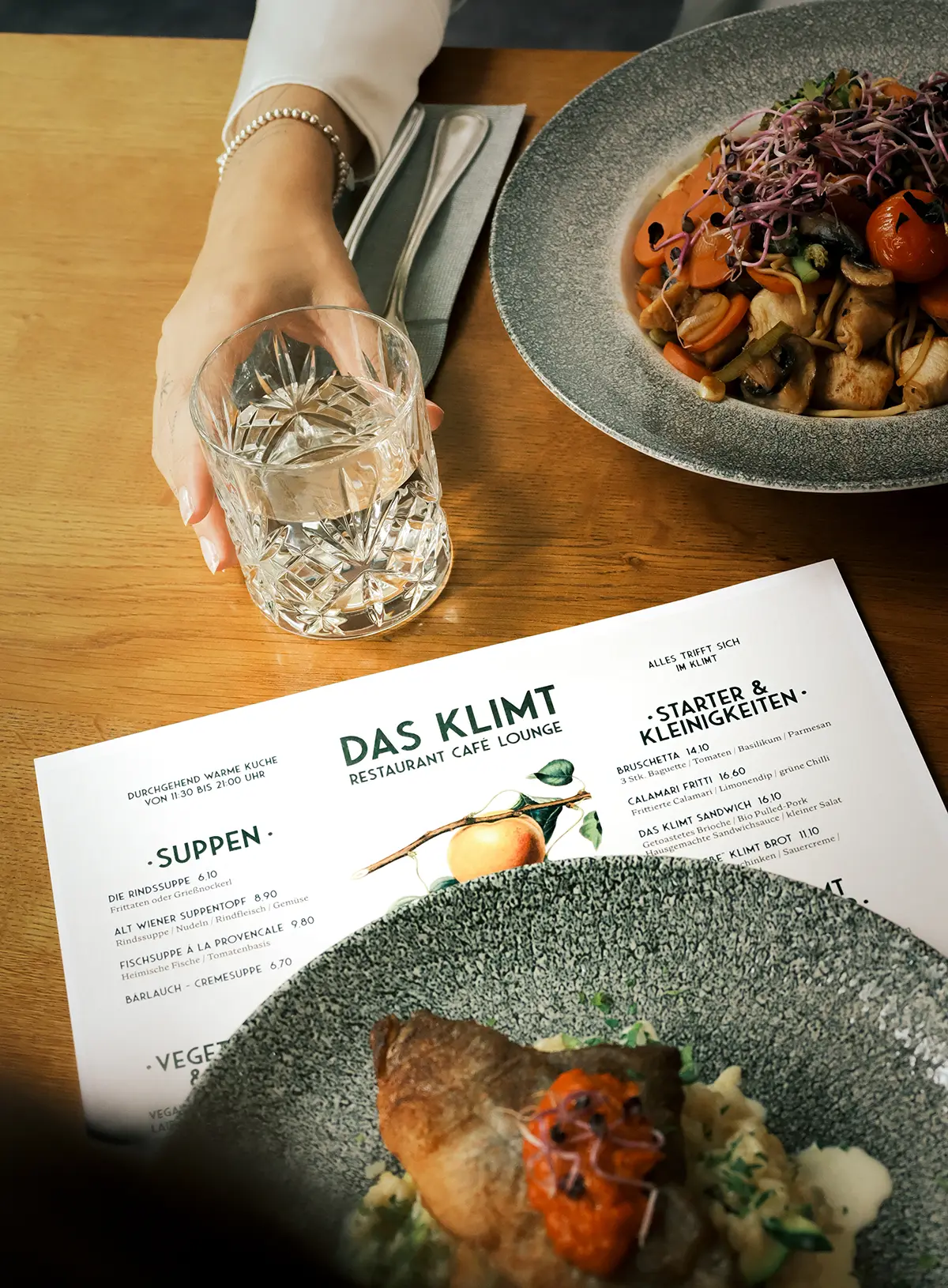 Essen und Trinken im Klimt Restaurant am Attersee