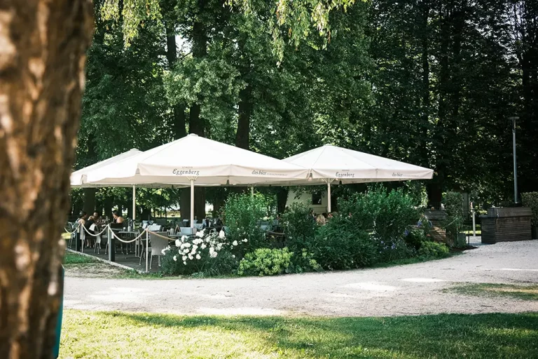 Seeterasse im Klimt Park in Schörfling am Attersee